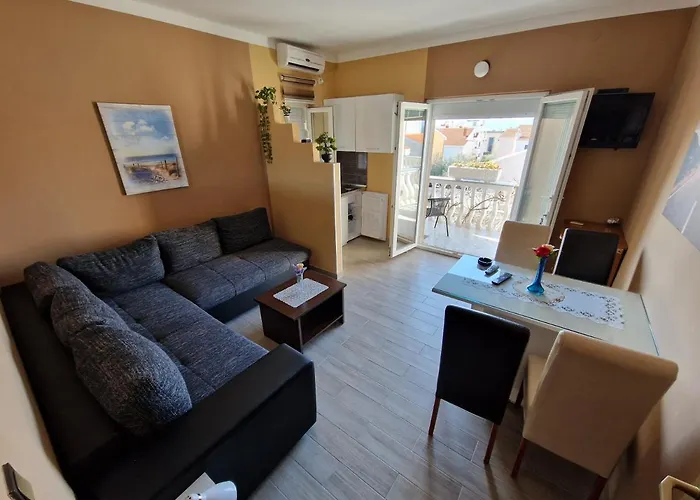 מלון דירות Valentina זאדאר