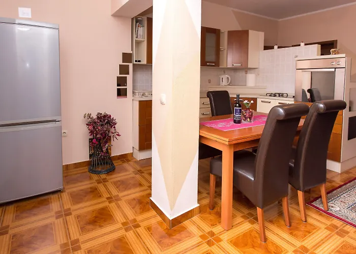 Valentina Aparthotel 3*