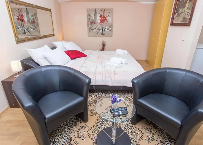 Valentina מלון דירות