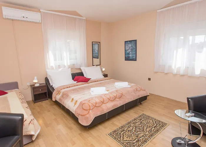 Valentina 3* זאדאר