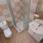 瓦伦缇纳别墅酒店 3*