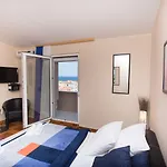 Valentina Aparthotel 3*