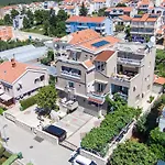 公寓式酒店 瓦伦缇纳别墅酒店 扎达尔