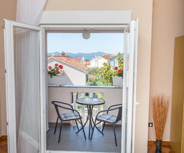 Valentina Lägenhetshotell Zadar