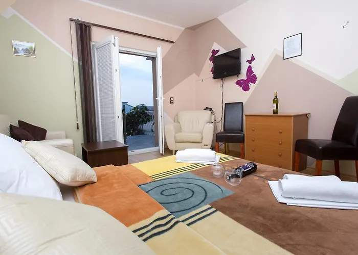 Lägenhetshotell Valentina 3*